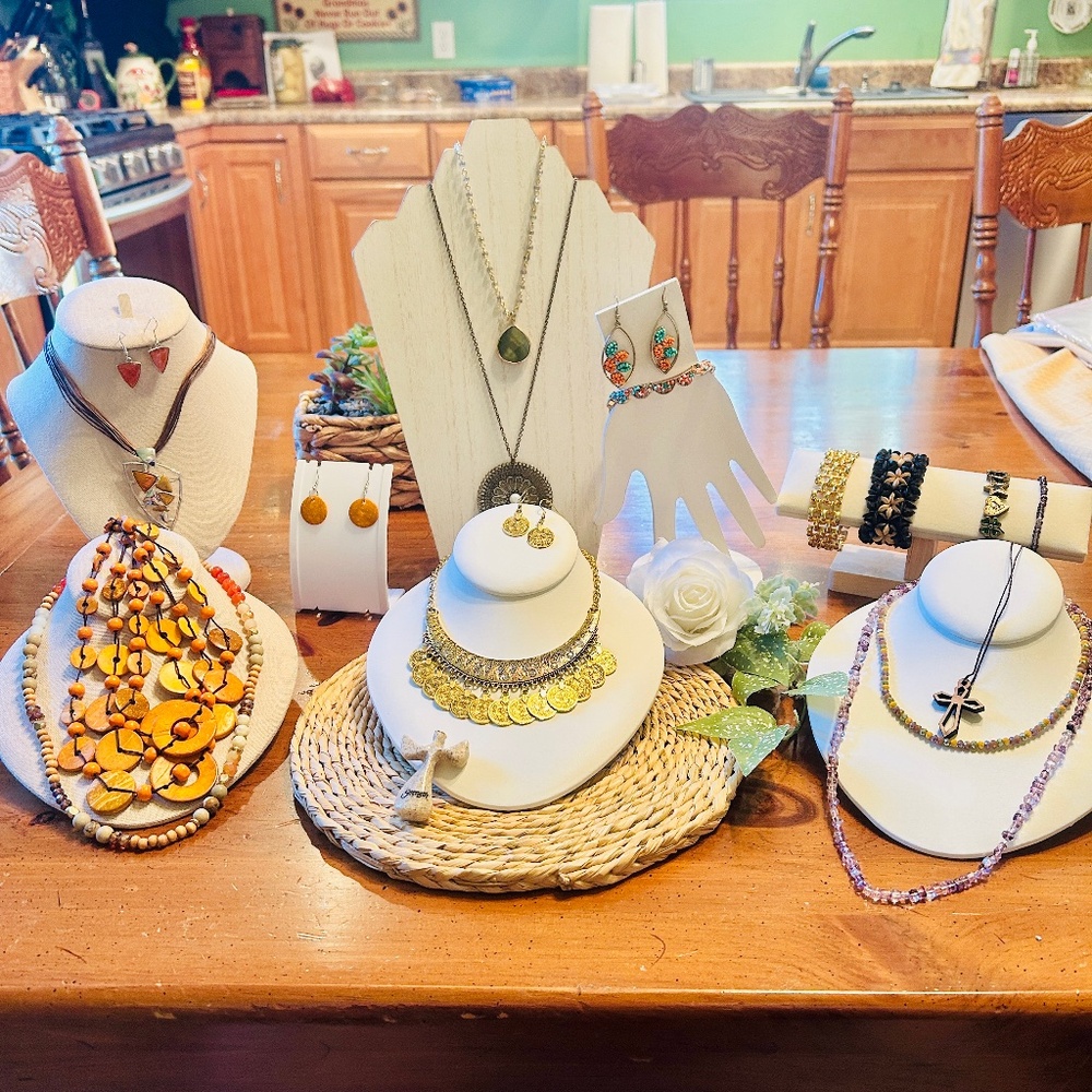 Boho Selection of 19 Vintage to Modern Jewelry, grouping, bundle, lot, grab bag